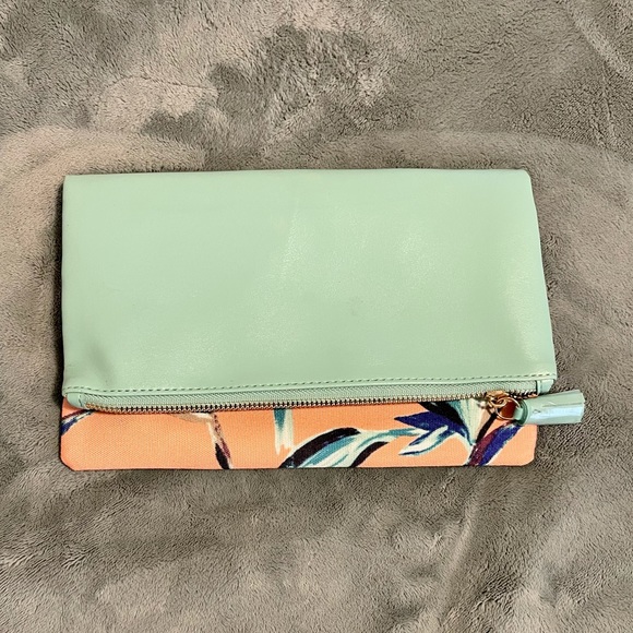 NWOT Rachel Pally Reversible Fold Over Clutch - Picture 2 of 5